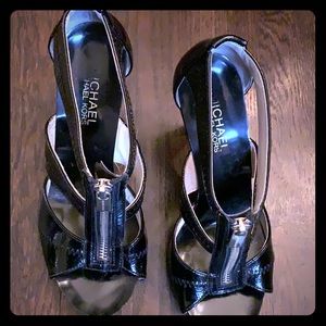 Michael kors heels 👠
